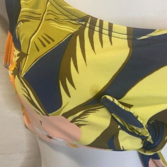 Beach‎ Betty By Miracle Brands Slimming Control Navy Tie Front Floral Bikini - Picture 6 of 7